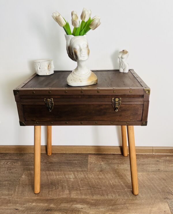 masuta decorativa masa vintage